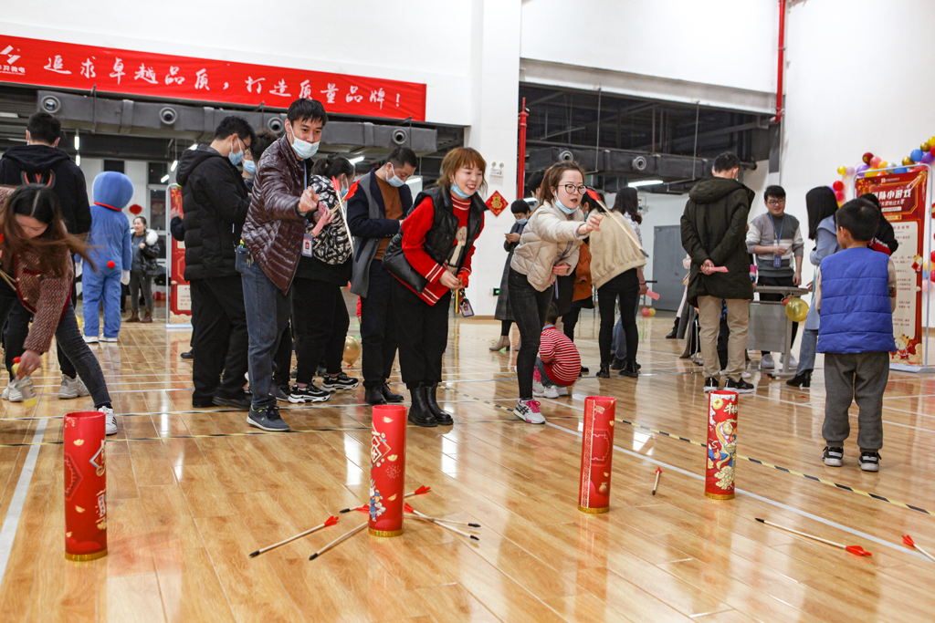 Huayi Micro Electric Co., Ltd. held the Spring Festival garden tour